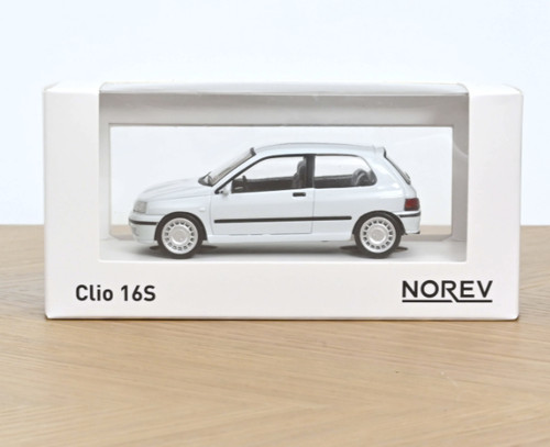Modellino auto scala 43 - auto, 1/43