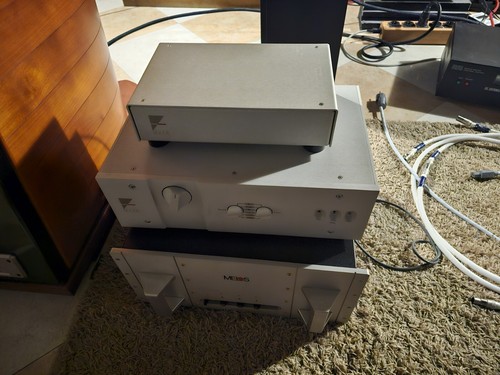 Preamplificatore ayre con - x,