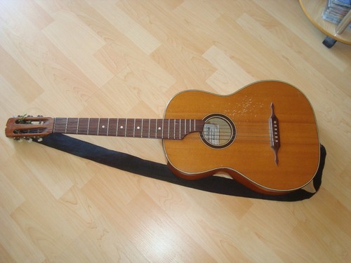 Vecchia chitarra del - 1900,