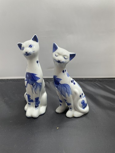 Vintage blue white porcelain - blue,