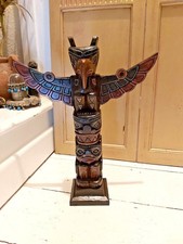TOTEM TOTEM IN LEGNO MASSELLO