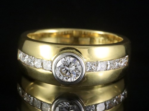 Anello senza tempo con