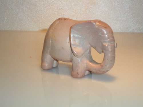 Piccolo elefante pietra - piccolo,
