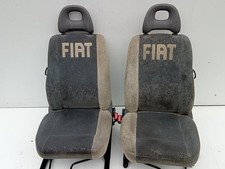 TAPPEZZERIA COMPLETA DI