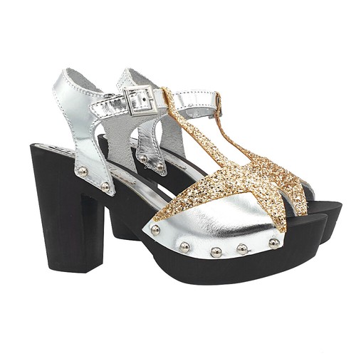 Zoccoli donna con - , in