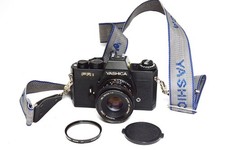 Fotocamera analogica Yashica FR1 con 50mm ML F2