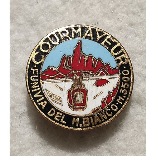 Distintivo spilla courmayeur - courmayeur,