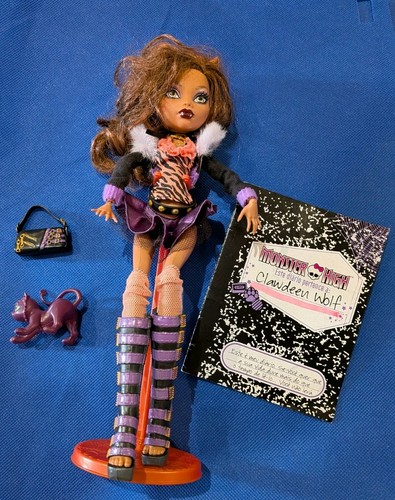 Poupée stand mattel - 🎀,