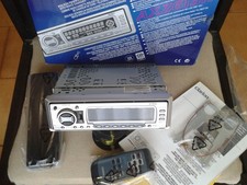 CLARION AXZ613R radio