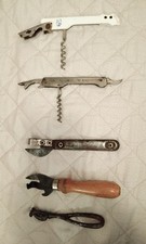 Cinque vecchi apriscatole - apribottiglie vintage - Oggetti da cucina collezione
