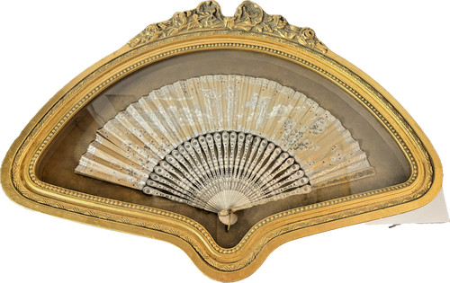 Antico ventaglio vittoriano