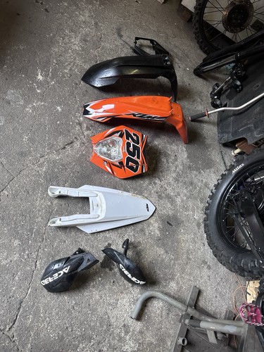 Plastiche ktm varie - plastiche,