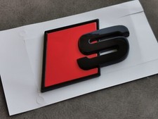 S Line Emblema Color Negro