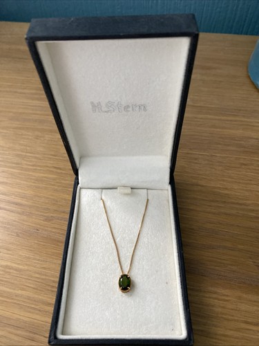 Collana con ciondolo - h, stern