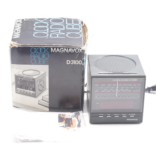 Vintage magnavox clock radio - magnavox,