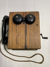 Telefono da parete antico