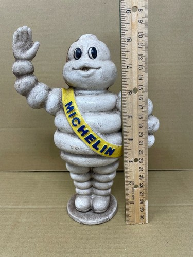 Salvadanaio figura ragazzo