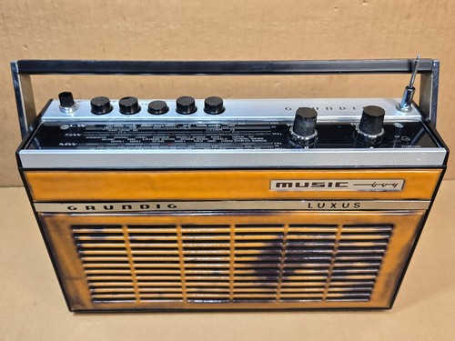 Grundig music boxy lusso radio - music,