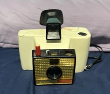 Macchina fotografica terrestre pellicola istantanea Polaroid Swinger modello 20 vintage *non testata