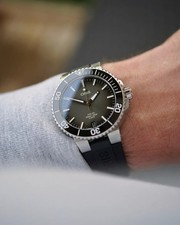 Cinturino in gomma siliconica per orologio subacqueo Oris Aquis con chiusura pieghevole 24x11mm