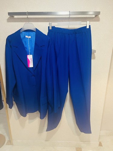 Tailleur donna con - tailleur,