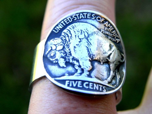 Anello con sigillo autentico