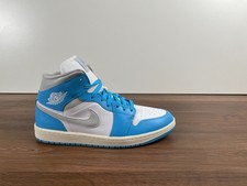 Nike Air Jordan 1 Mid W Powder