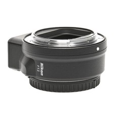 Nikon FTZ adattatore a