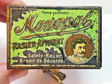 1910-1920 circa RASOIO SCATOLA DI LATTA 'MONOPOLIO' con ancora contenuto da RAZOR TIN WW1 epoca