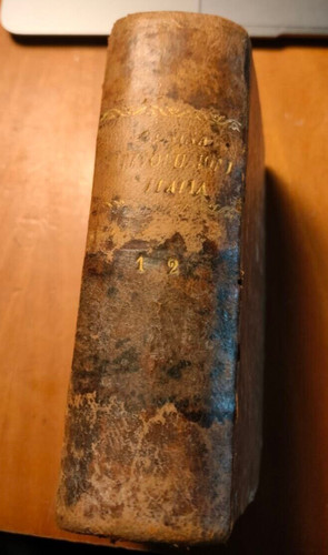 Libro antico rivoluzioni - -,