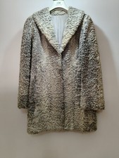 pelliccia di astracan , usata