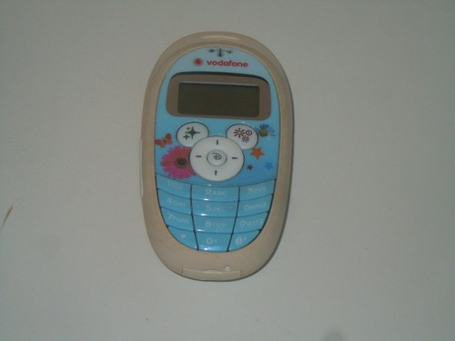 Vecchio telefono telefonino - vecchio,