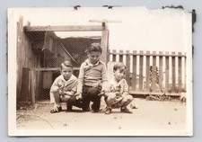 Foto d'epoca ragazzi che