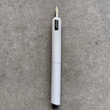 Penna stilografica LAMY Dialog CC serie senza cappuccio colore bianco 14k pennino EF senza confezione regalo