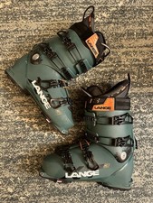Lange XT3 130 LV Ski Boots
