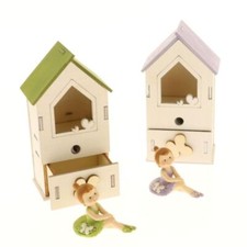 Ballerina in casa casetta