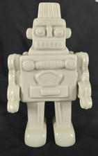 Siletti robot statuina - siletti, my