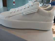 Sneakers Kennel und Schmenger