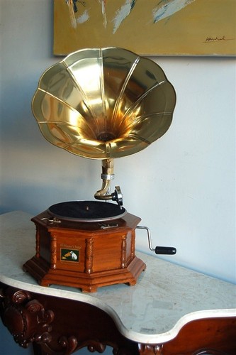 Grammofono ottagonale in - 🎶,