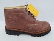 Lo Scarpone Lucano In Pelle Ingrassata Con Fondo Vibram 