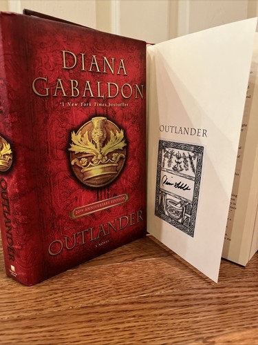 Diana gabaldon signed - gabaldon,