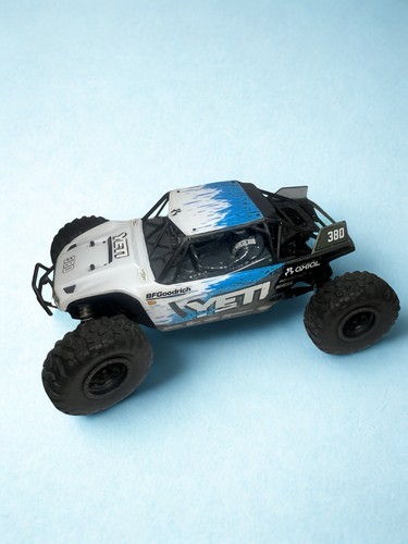 Axial yeti 1 - -,