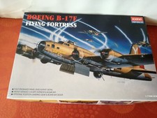 ✅ACADEMY 1:72 US Army Bomber