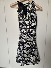 Abito Ake’ bianco e nero taglia M (42/44), fiocco al collo, come nuovo.