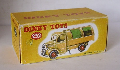 Repro box dinky 252 carro - n.252,