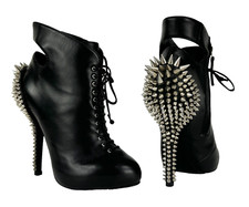 $2,210 Giuseppe Zanotti Nuovo