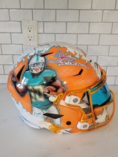Casco Tyreek Hill autografato