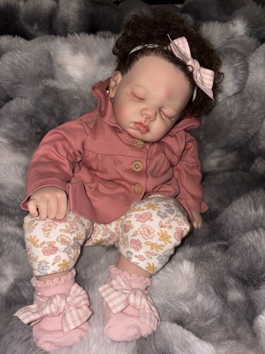 Bellissima bambina rinata