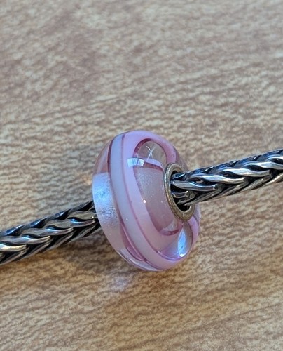 Autentico nastro rosa