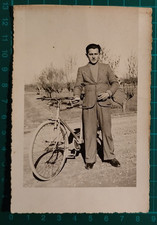 FOTO CICLISMO UOMO CON BICI